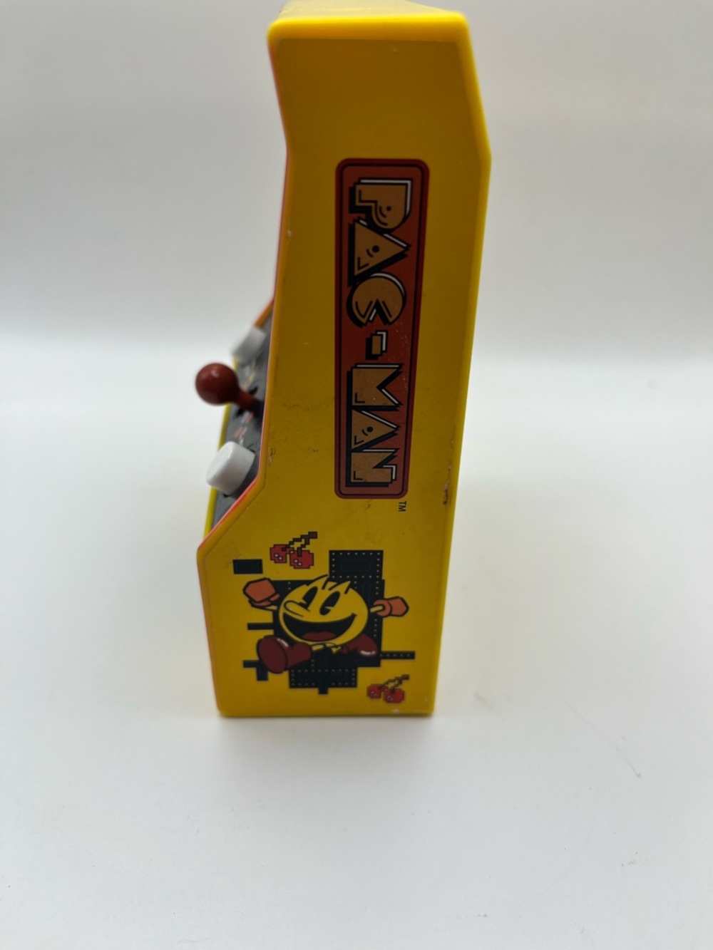 Mini Arcade Game Console - Yellow / Red Pac Man - Picture 7 of 8